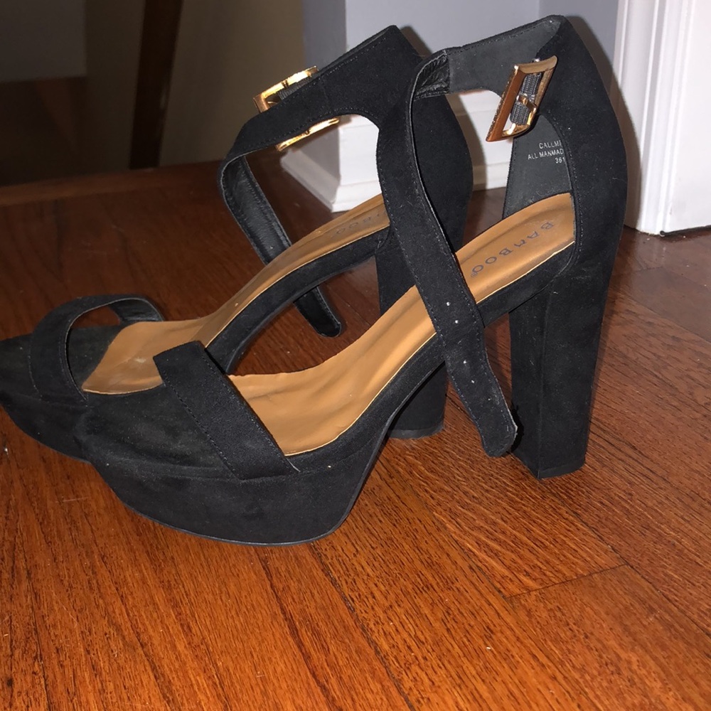 Black Heels - Picture 3 of 3